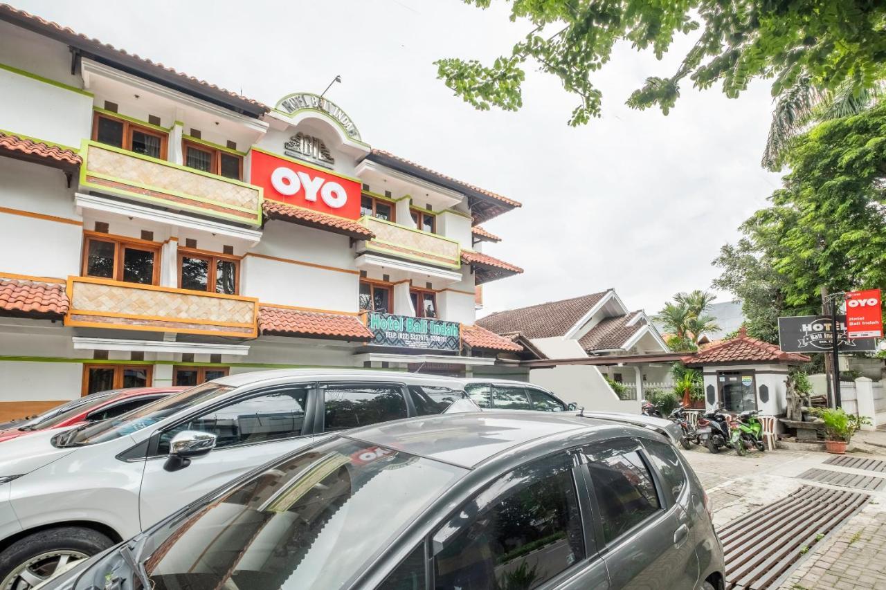 Oyo 1945 Bali Indah Bandung