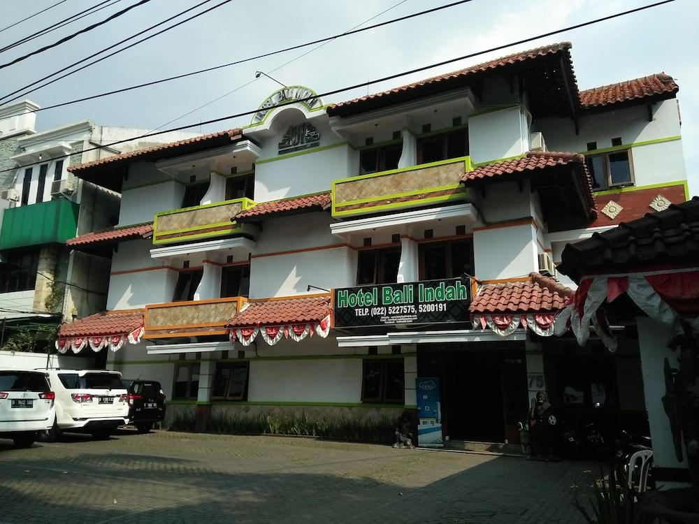 Hotel Oyo 1945 Bali Indah Bandung