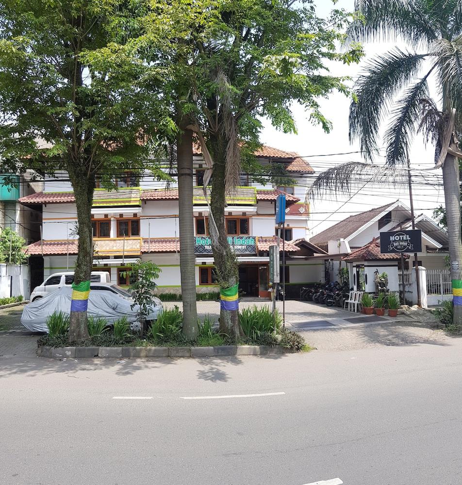 Hotel Oyo 1945 Bali Indah Bandung