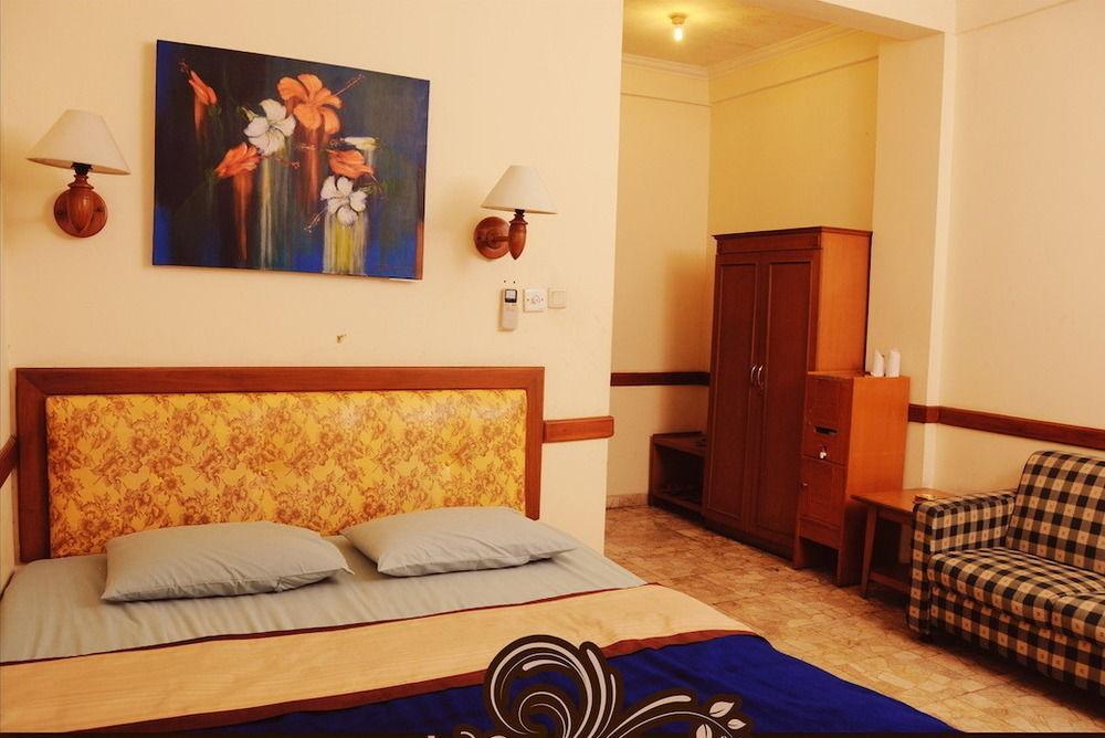 Hotel Oyo 1945 Bali Indah 2*