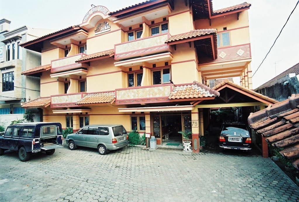 Hotel Oyo 1945 Bali Indah