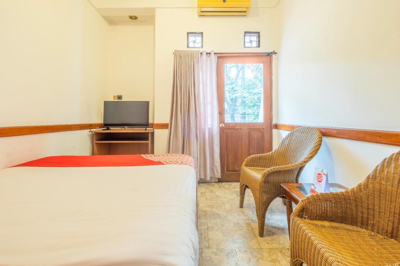 Hotel Oyo 1945 Bali Indah 2*