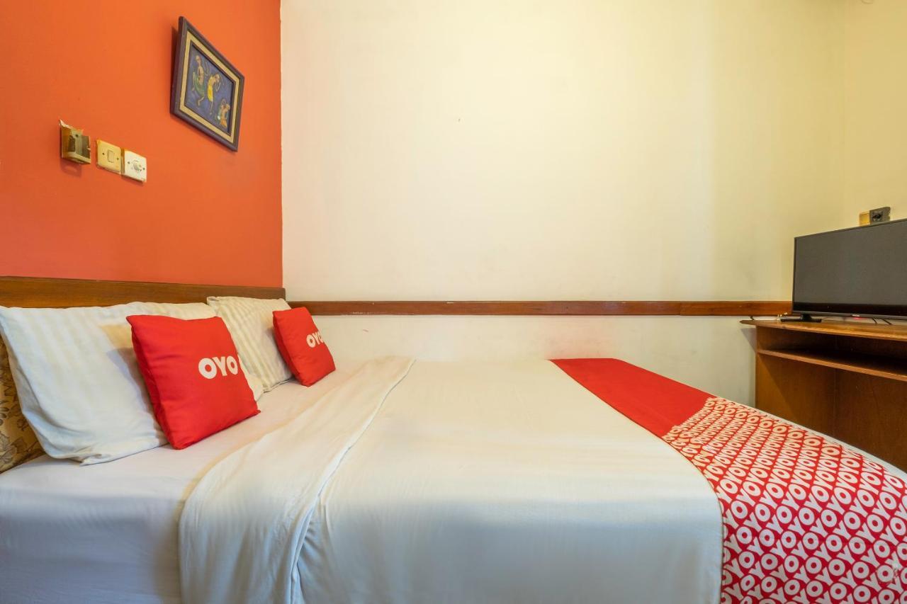 Hotel Oyo 1945 Bali Indah 2*